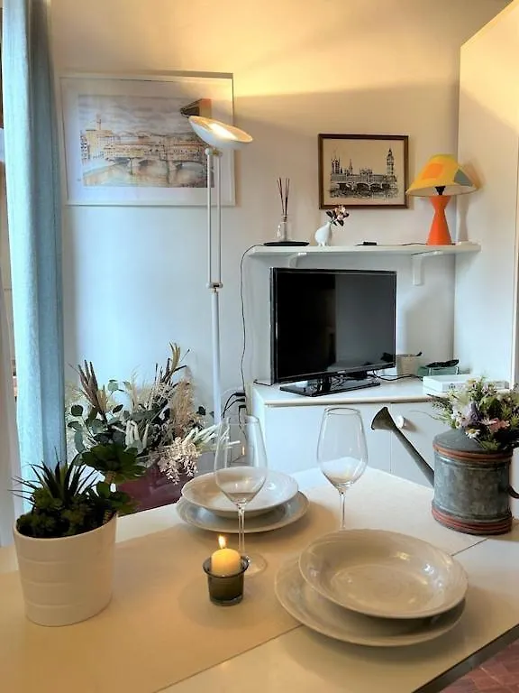 Romantic Nest Florence Studio